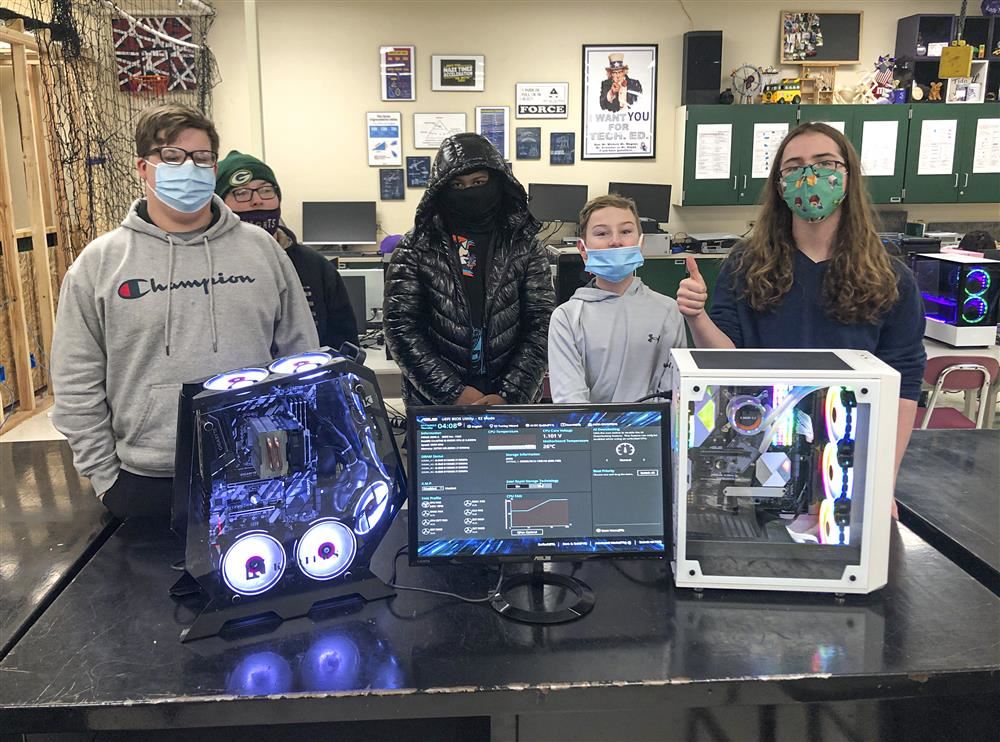 Tech Ed students posing with their computer build